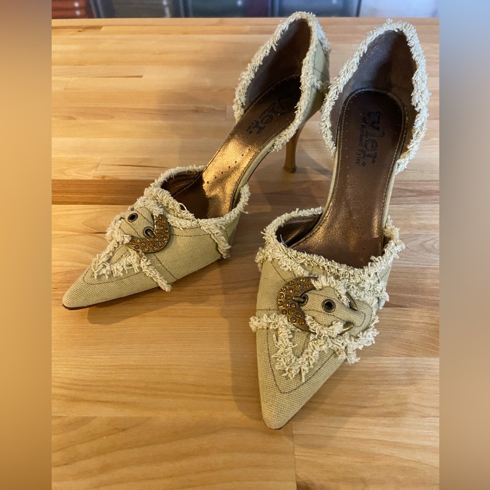 Richard Tyler, beige heels with rhinestone buckle